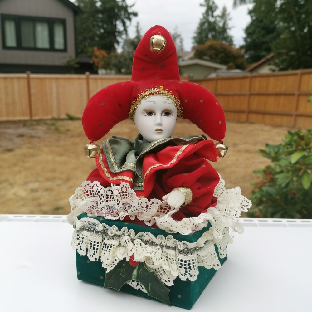 Vintage Christmas Jester Music Box. San Francisco Music Box Co. Plays Silent